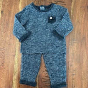 Carters Size 6 month boy outfit